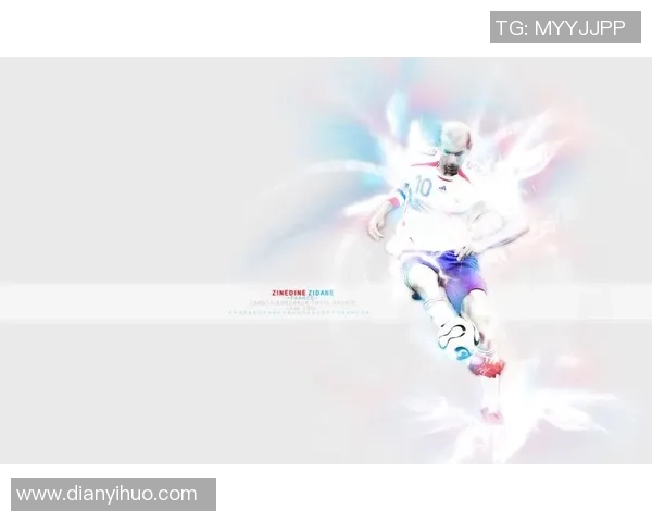 足球球星挂墙装饰让客厅焕发激情氛围点亮热爱运动的家居空间